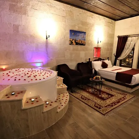 Orion Cave מלון אורגופ