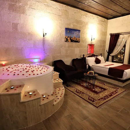 מלון Orion Cave אורגופ